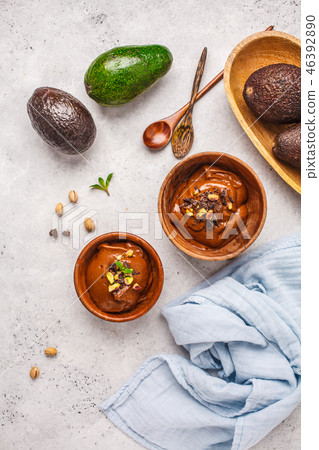 Avocado chocolate mousse with pistachios  46392890