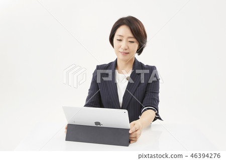 Business woman 46394276