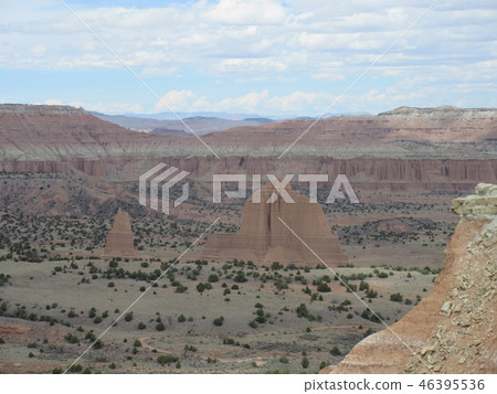 資本礁國家公園和大教堂谷的絕佳景色 46395536