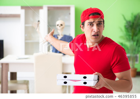 Concept of very slow pizza deliver service Concept of very slow pizza deliver service 46395855