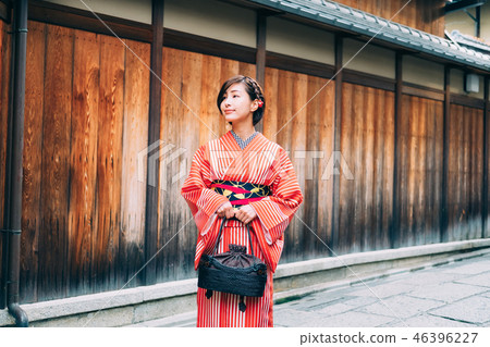 和服的女人去京都遊覽 46396227