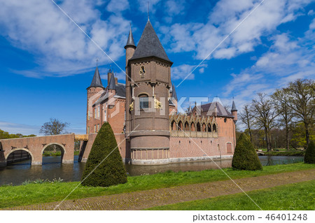 Castle Kasteel Heeswijk in Netherlands Castle Kasteel Heeswijk in Netherlands 46401248