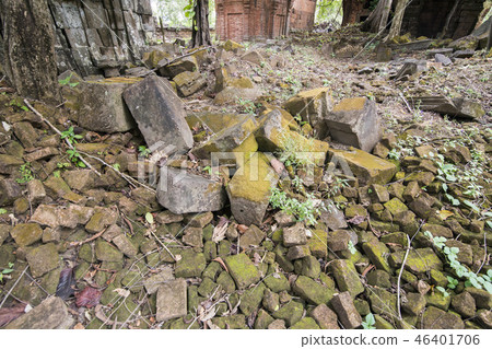 CAMBODIA SRA EM PRASAT NEAK BUOS KHMER TEMPLE CAMBODIA SRA EM PRASAT NEAK BUOS KHMER TEMPLE 46401706