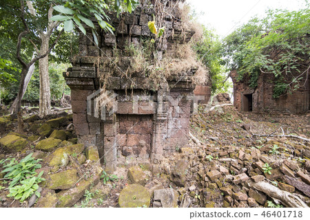 CAMBODIA SRA EM PRASAT NEAK BUOS KHMER TEMPLE CAMBODIA SRA EM PRASAT NEAK BUOS KHMER TEMPLE 46401718