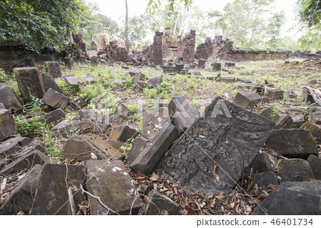 CAMBODIA SRA EM PRASAT NEAK BUOS KHMER TEMPLE CAMBODIA SRA EM PRASAT NEAK BUOS KHMER TEMPLE 46401734