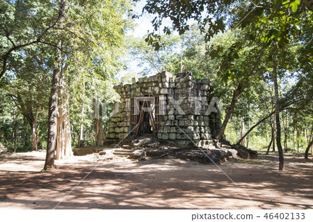 CAMBODIA SRA EM PRASAT KOH KER KHMER TEMPLE 46402133