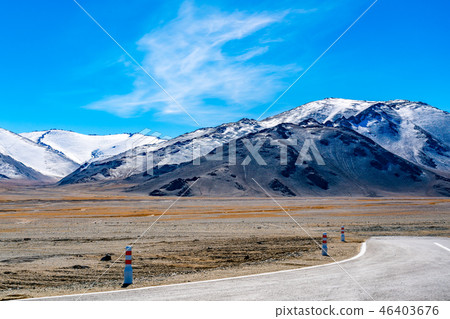 Beautiful view on highway from Khovd to Ulgii 46403676