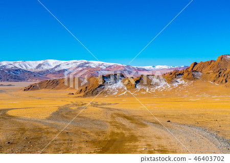 Mountain landscape in summer Mountain landscape in summer 46403702