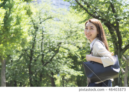 Young business woman Young business woman 46403873