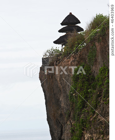 Cliff Temple in Bali, Indonesia 46403969