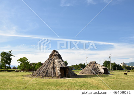 Jomon period pit dwelling residence of Hirade ruins park 46409081