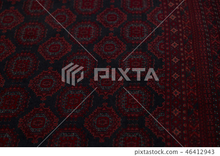 [Graphic material] Carpet up 46412943