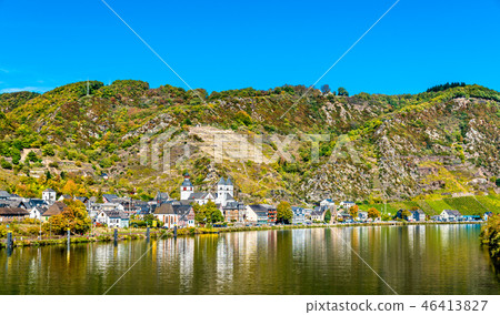 View of Treis-Karden town with the Moselle river in Germany View of Treis-Karden town with the Moselle river in Germany 46413827