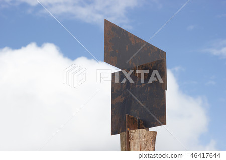 Blank guide post made of steel plates. Blank guide post made of steel plates. 46417644