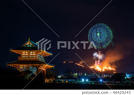 Nara Wakakusayama Grill and Fireworks 2018 Comparative Light Synthesis 46420243