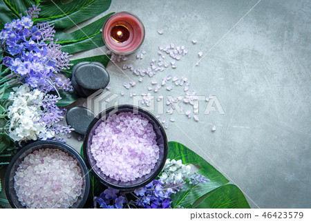 Lavender aromatherapy Spa with candle and rock Lavender aromatherapy Spa with candle and rock 46423579