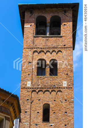 Elements of architecture of the Catholic Santa Mar 46430934
