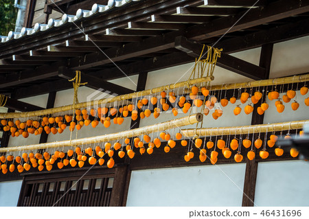 Dried persimmon 46431696