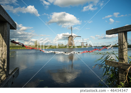 Kinderdijk in holland Kinderdijk in holland 46434347