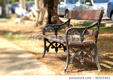 Bench in the park 46435401