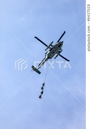 Helicopter Helicopter 46437028