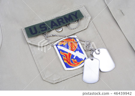 US ARMY uniform with dog tags 46439942