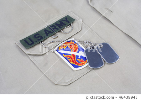 US ARMY uniform with dog tags 46439943
