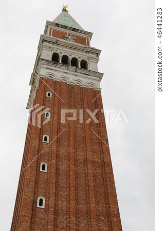Bell tower 46441283