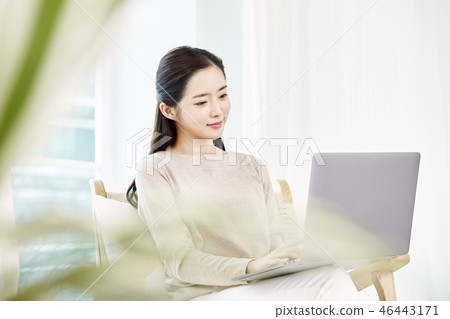 Young woman Young woman 46443171