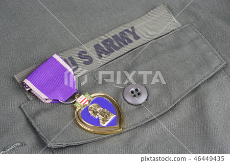 Purple Heart award on US ARMY olive green uniform 46449435