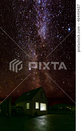 Milky way over the historic village of Staffin on the Isle of Skye, Scotland Milky way over the historic village of Staffin on the Isle of Skye, Scotland 46449487