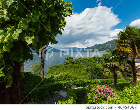 Lake Como summer view, Italy 46454367