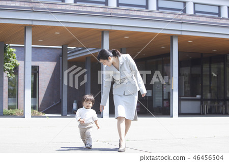 Working Mom Working Mom 46456504