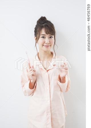 牙膏睡衣 牙膏睡衣 46456769