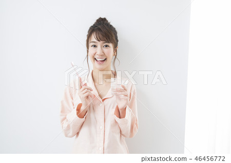 牙膏睡衣 牙膏睡衣 46456772