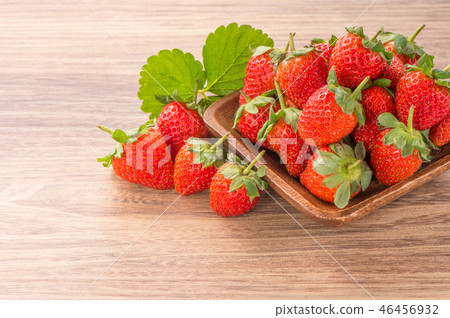 Grass melon water fruit winter heaven winter tree head background strawberry strawberry strawberries Grass melon water fruit winter heaven winter tree head background strawberry strawberry strawberries 46456932