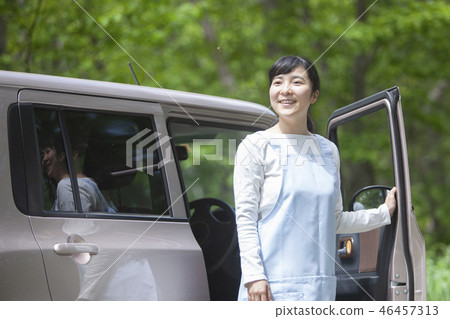 Visiting nursing Visiting nursing 46457313