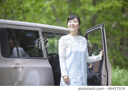 Visiting nursing Visiting nursing 46457324