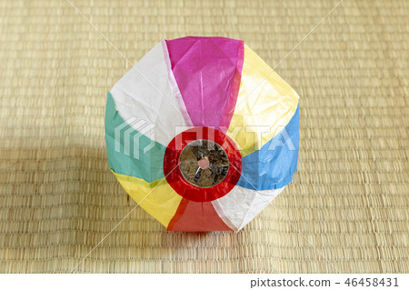 Paper balloon Paper balloon 46458431