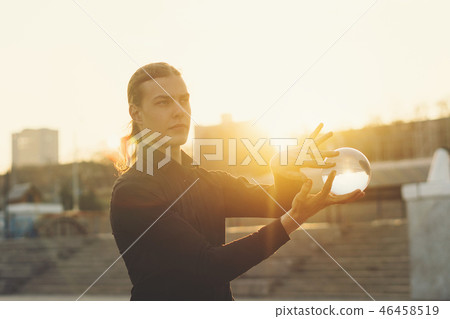 Contact juggling 46458519