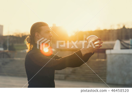 Contact juggling 46458520