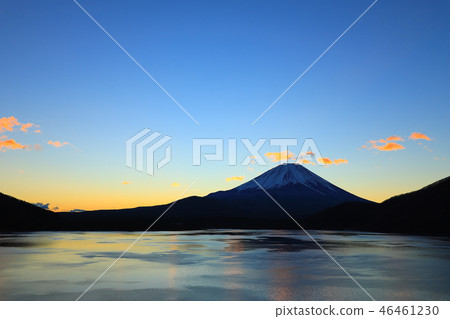 Mt. Fuji at dawn Lake Motosu Mt. Fuji at dawn Lake Motosu 46461230