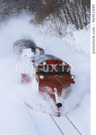 Russell car going on Soya Main Line 46461899