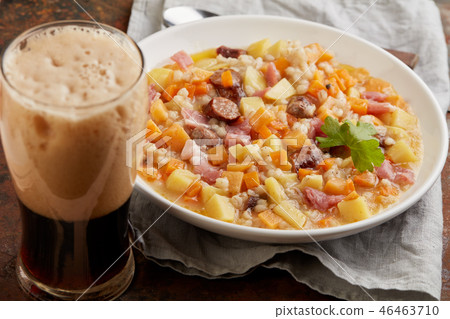 Dublin coddle 46463710