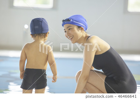 Poolside boys and women 46466641