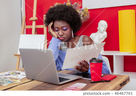 Interior designer feeling tired and not meeting the deadlines for project 46467701