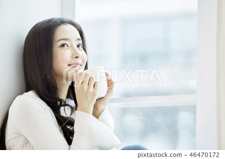 年輕的女人 46470172