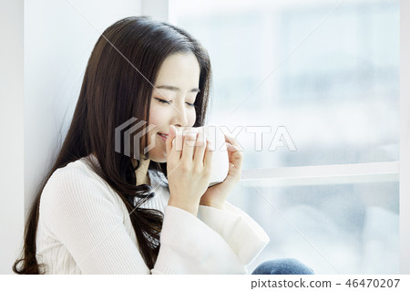 Young woman Young woman 46470207