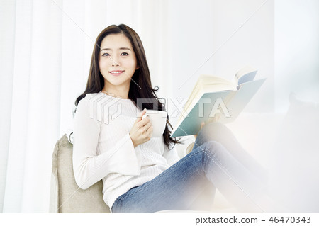 Young woman Young woman 46470343