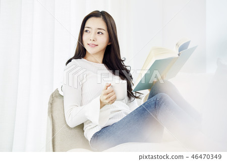 年輕的女人 46470349